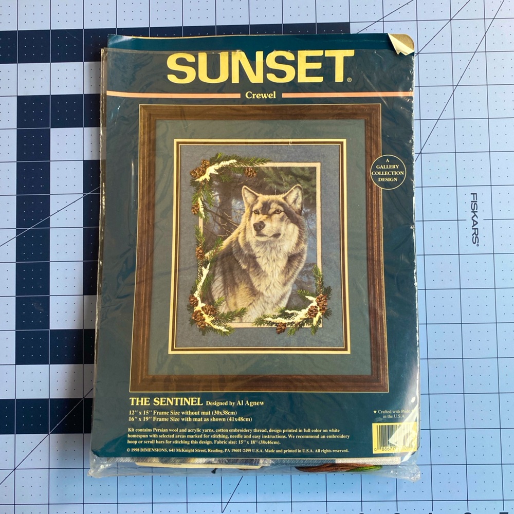 Dimensions Sunset Wolf Crewel Kit The Sentinel #11109 Al Agnew 12x15 1998